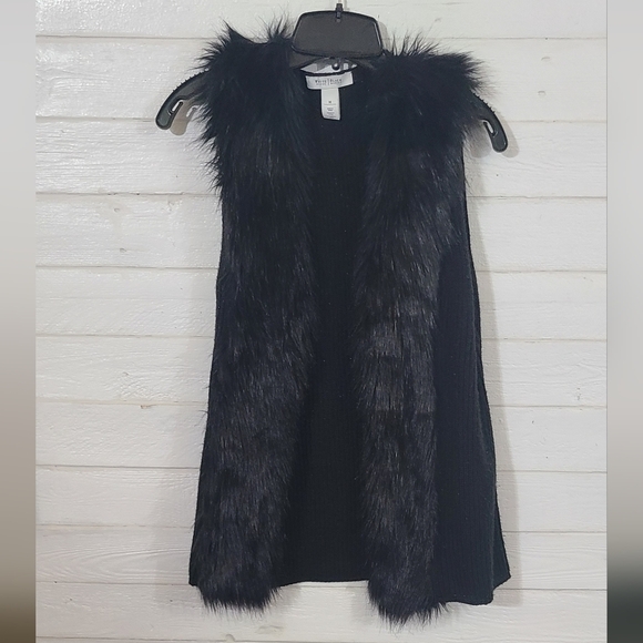 White House Black Market Jackets & Blazers - White House Black Market Women’s Black Faux Fur Sweater Vest